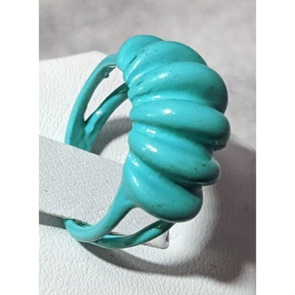 Mermaidcore Blue Scalloped Metal Enamel Coated Ring Size 5 - Picture 10 of 14